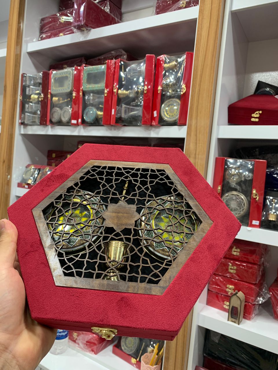 جعبه مخمل شش ضلعی زعفران