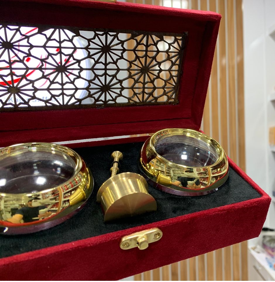 باکس زعفران کادویی مخمل
