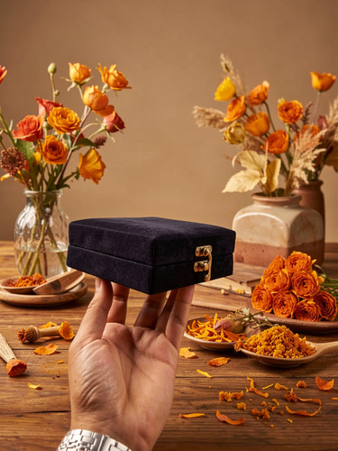 پک کادویی زعفران و هل