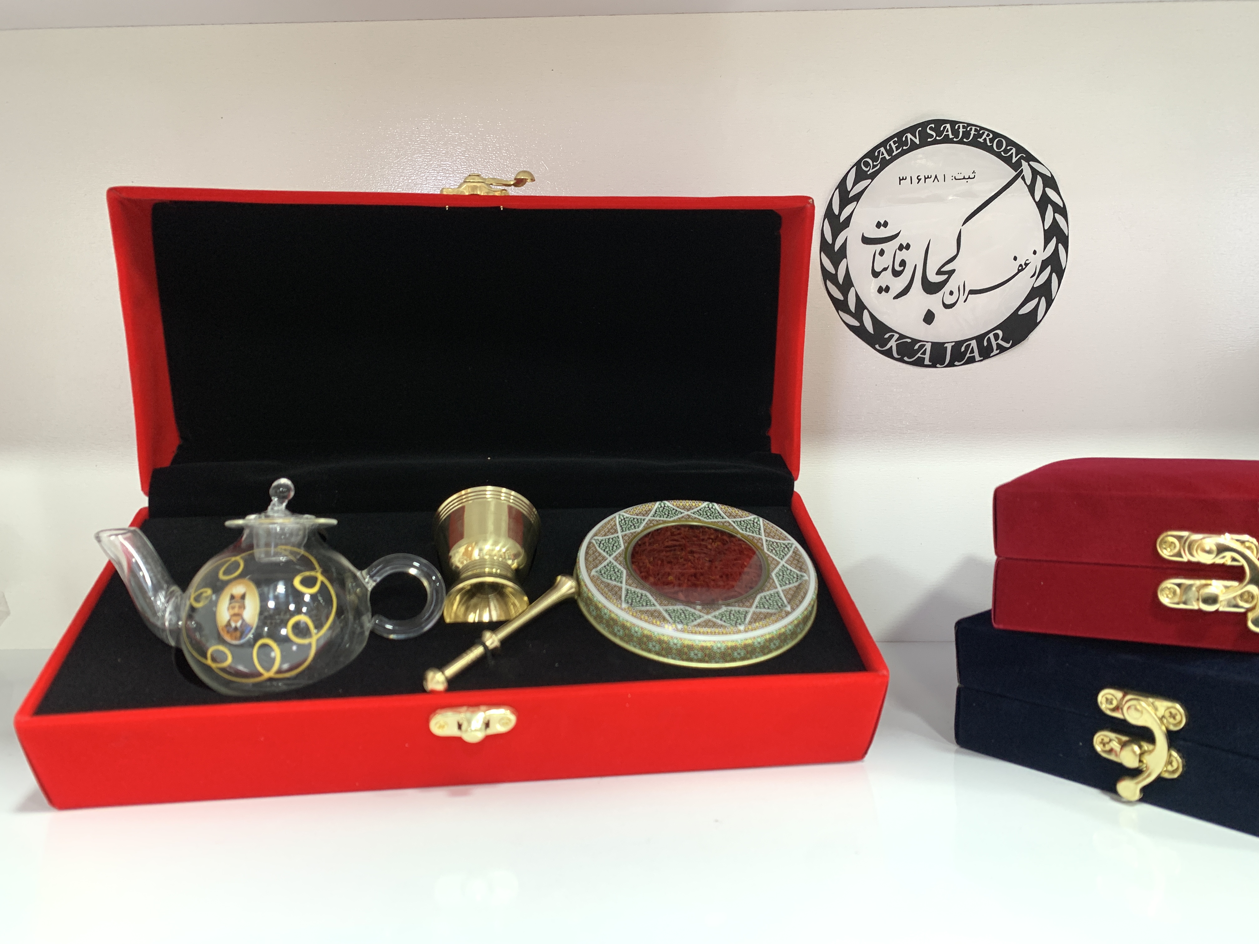 پک هدیه مخمل با یک مثقال زعفران